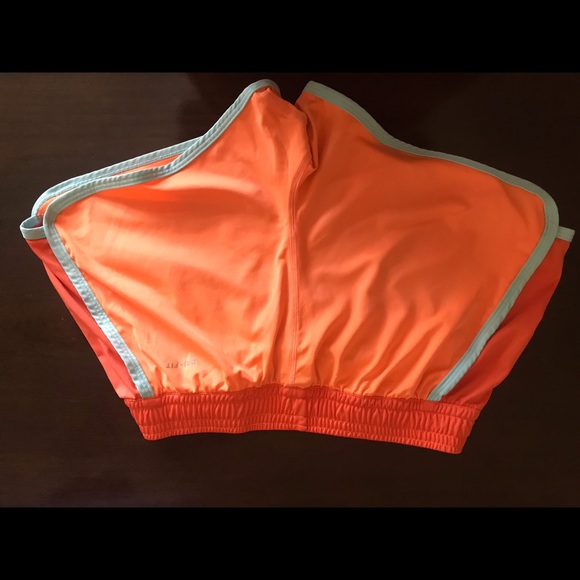 Nike dri fit orange shorts - Picture 2 of 4